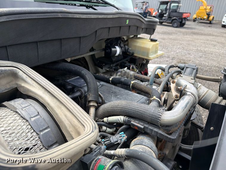 image for item EG9248 2008 International 4300 utility / service truck