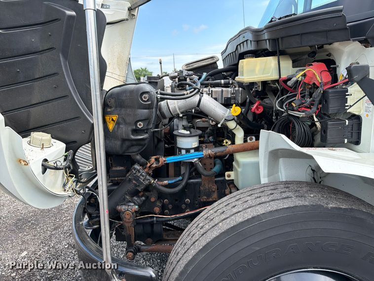 image for item EG9248 2008 International 4300 utility / service truck