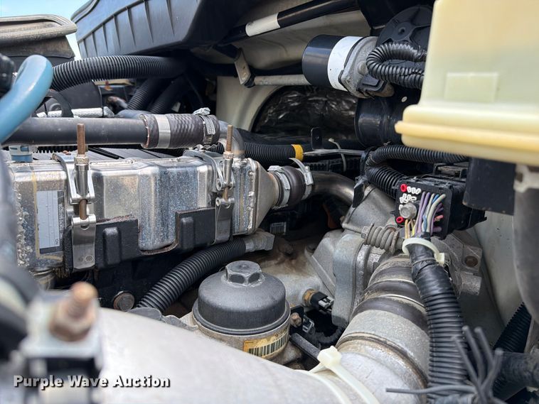 image for item EG9248 2008 International 4300 utility / service truck