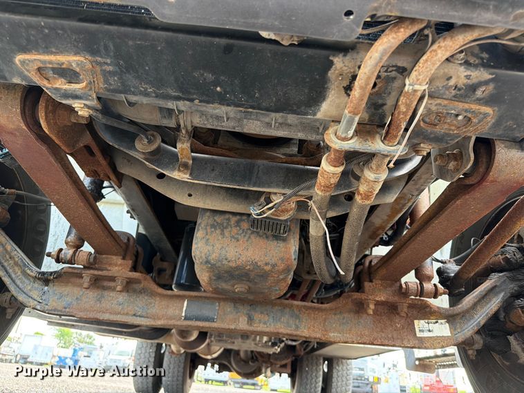 image for item EG9248 2008 International 4300 utility / service truck