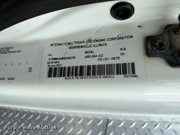 image for item EG9248 2008 International 4300 utility / service truck