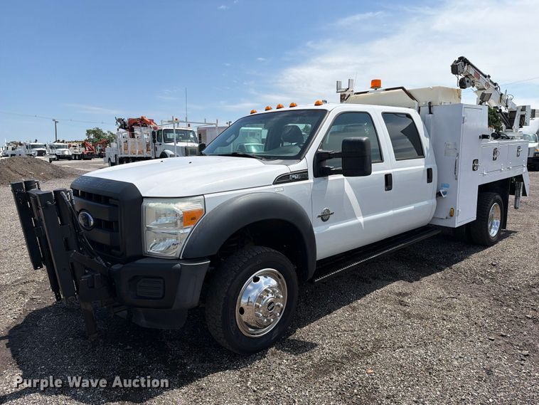 2015 Ford F550 Super Duty Crew Cab utility / service truck