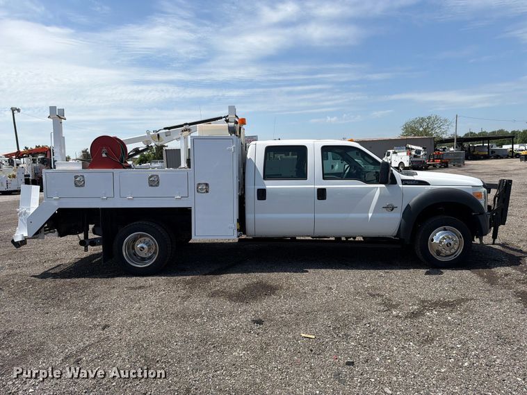 image for item EG9249 2015 Ford F550 Super Duty Crew Cab utility / service truck