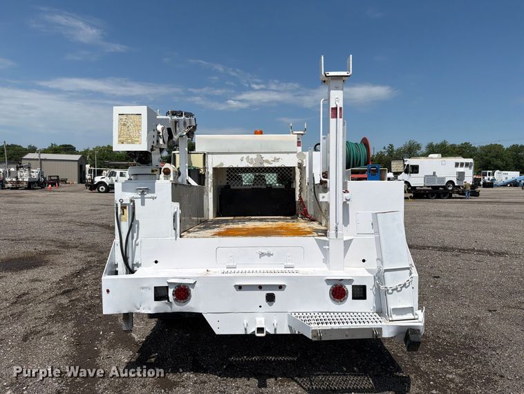 image for item EG9249 2015 Ford F550 Super Duty Crew Cab utility / service truck