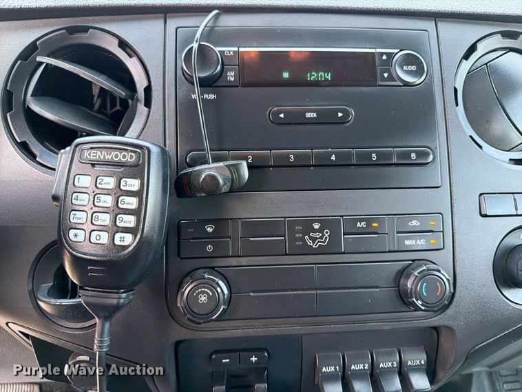 image for item EG9249 2015 Ford F550 Super Duty Crew Cab utility / service truck