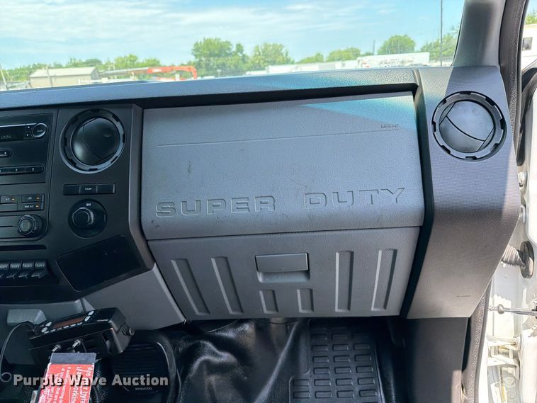 image for item EG9249 2015 Ford F550 Super Duty Crew Cab utility / service truck