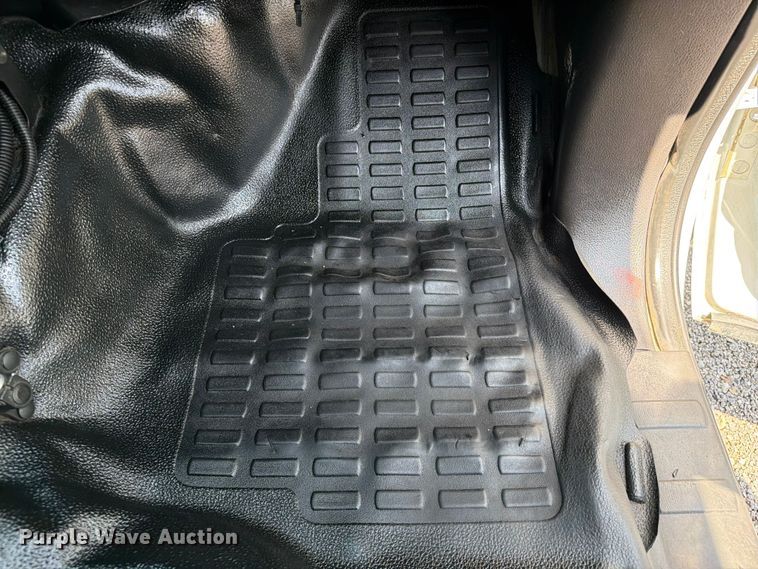 image for item EG9249 2015 Ford F550 Super Duty Crew Cab utility / service truck