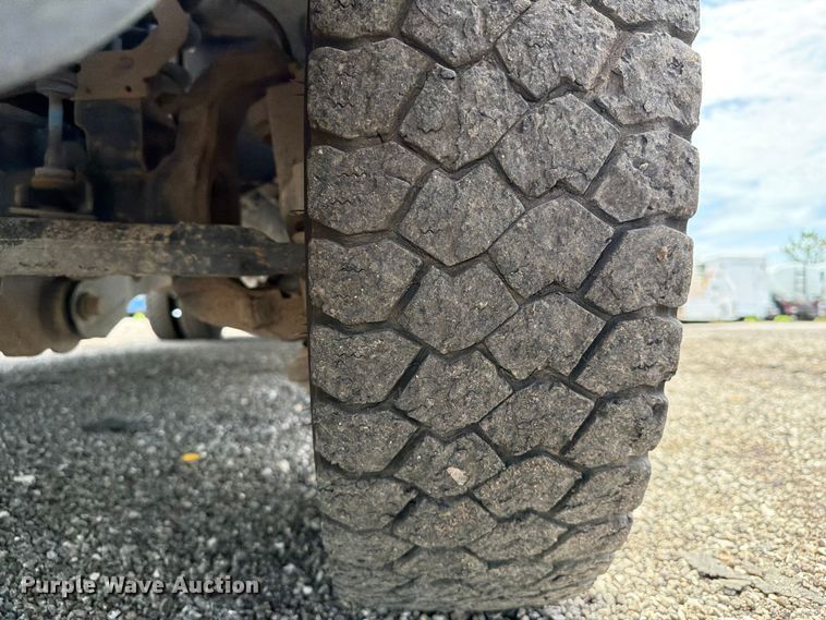 image for item EG9249 2015 Ford F550 Super Duty Crew Cab utility / service truck