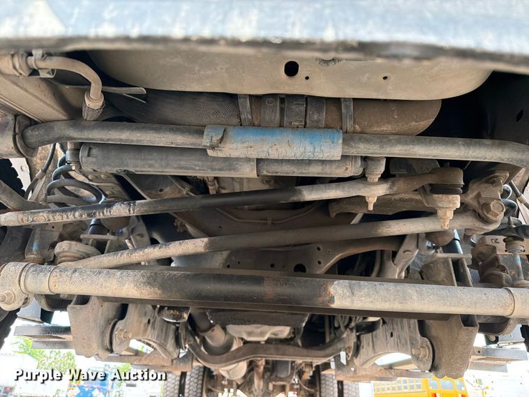 image for item EG9249 2015 Ford F550 Super Duty Crew Cab utility / service truck