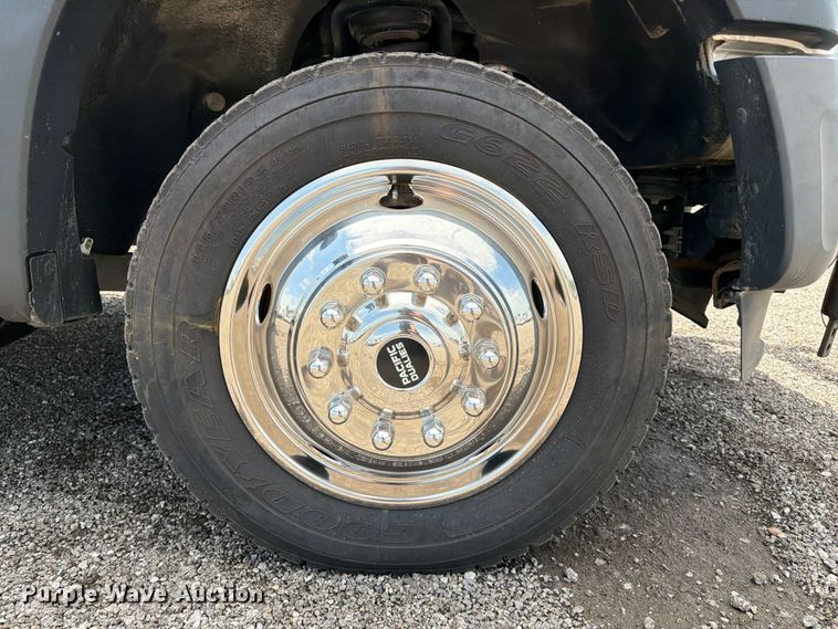 image for item EG9249 2015 Ford F550 Super Duty Crew Cab utility / service truck