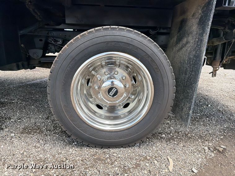 image for item EG9249 2015 Ford F550 Super Duty Crew Cab utility / service truck