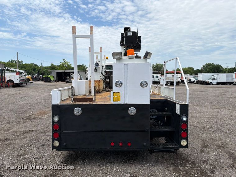 image for item EG9250 2009 International 7500 Ext. Cab utility / service truck