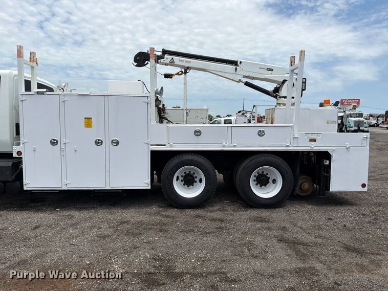 image for item EG9250 2009 International 7500 Ext. Cab utility / service truck