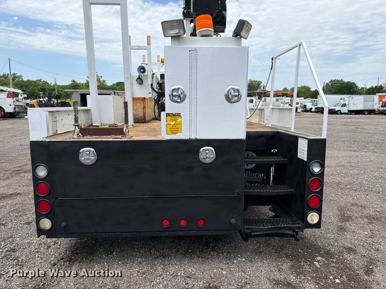 image for item EG9250 2009 International 7500 Ext. Cab utility / service truck