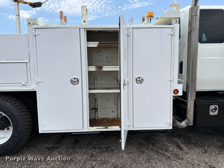image for item EG9250 2009 International 7500 Ext. Cab utility / service truck