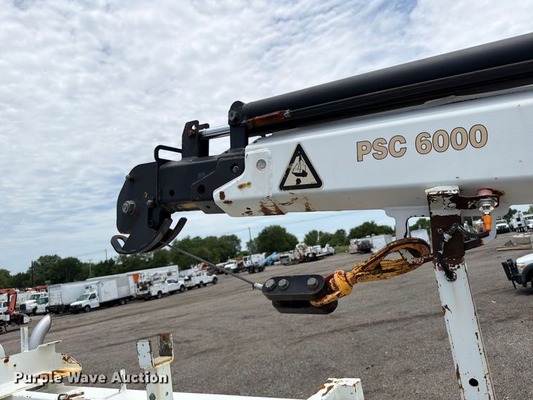 image for item EG9250 2009 International 7500 Ext. Cab utility / service truck