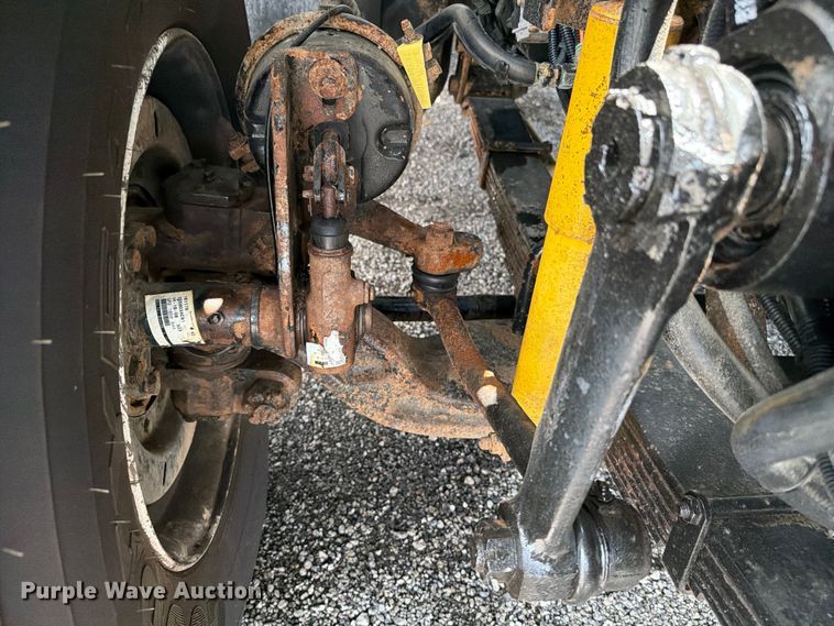 image for item EG9250 2009 International 7500 Ext. Cab utility / service truck