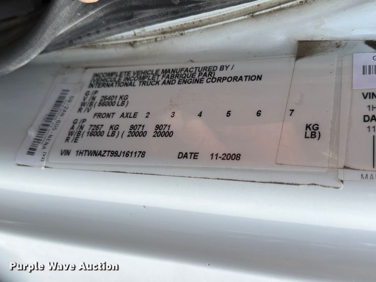 image for item EG9250 2009 International 7500 Ext. Cab utility / service truck