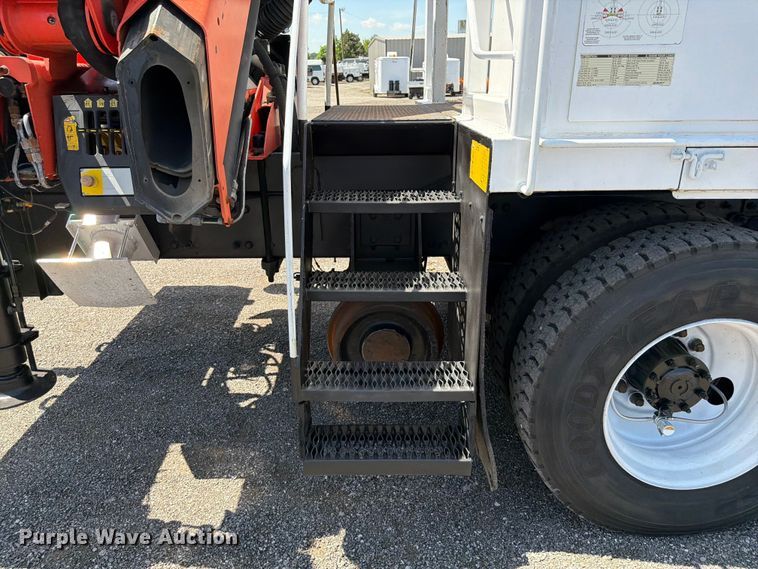image for item EG9256 2013 Freightliner 108SD Crew Cab crane truck
