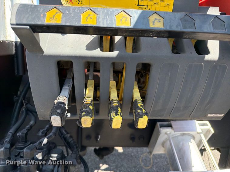 image for item EG9256 2013 Freightliner 108SD Crew Cab crane truck