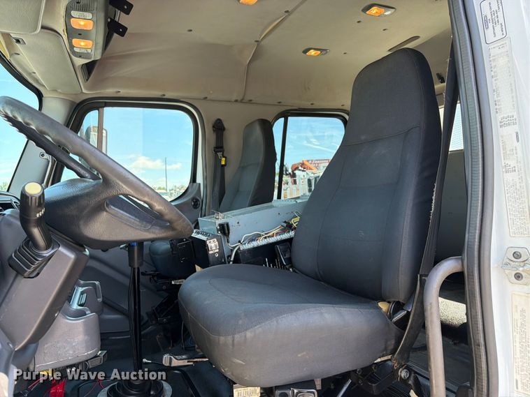 image for item EG9256 2013 Freightliner 108SD Crew Cab crane truck