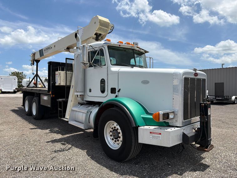 image for item EG9258 1997 Peterbilt 357 crane truck