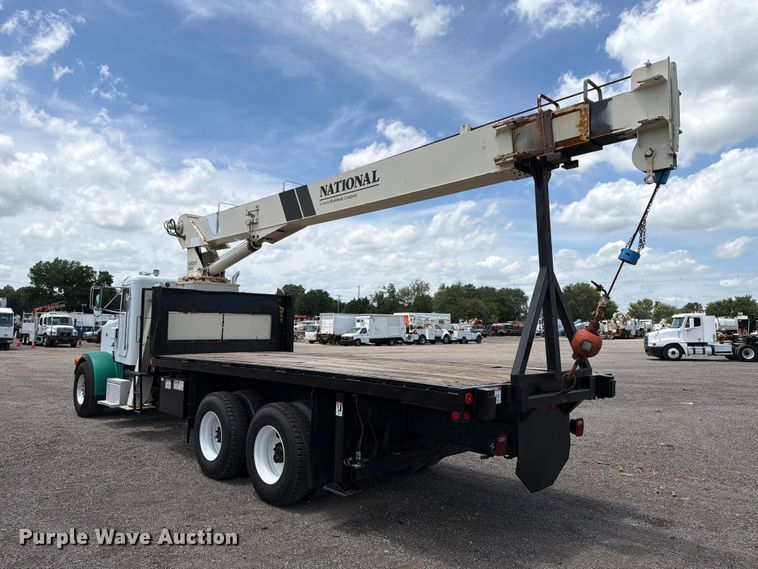 image for item EG9258 1997 Peterbilt 357 crane truck