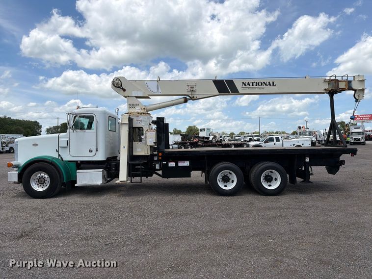 image for item EG9258 1997 Peterbilt 357 crane truck