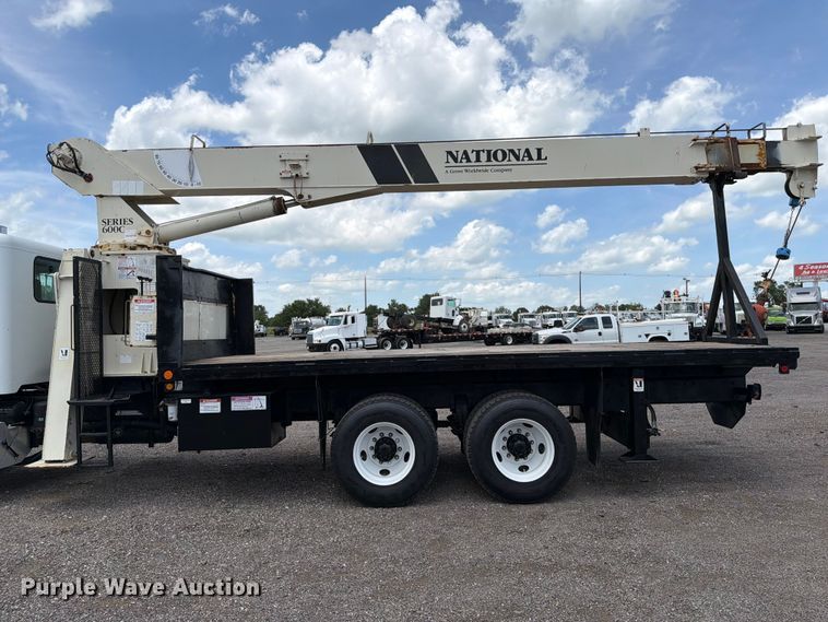 image for item EG9258 1997 Peterbilt 357 crane truck