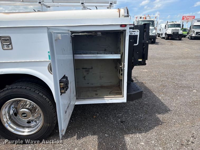 image for item EG9259 2012 Ford F450  Ext. Cab utility / service truck