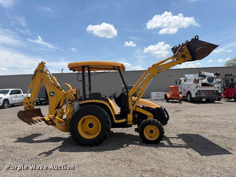 image for item EG9265 2003 John Deere 110 backhoe
