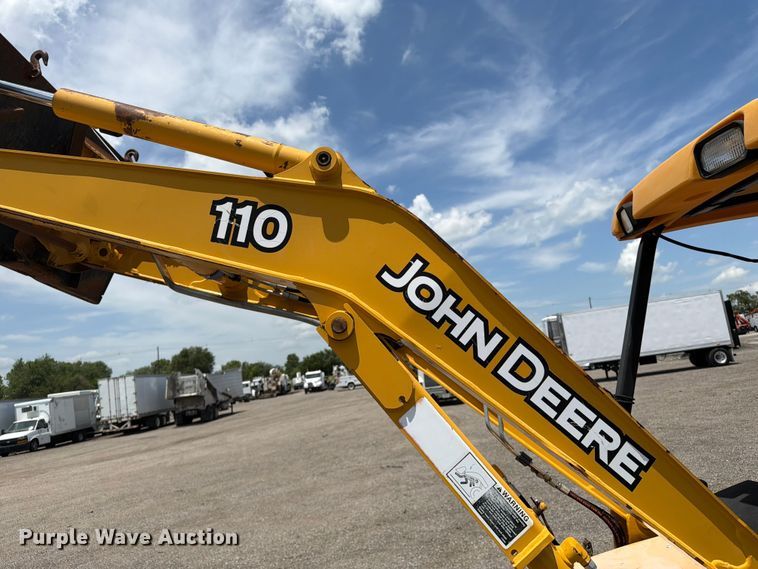 image for item EG9265 2003 John Deere 110 backhoe