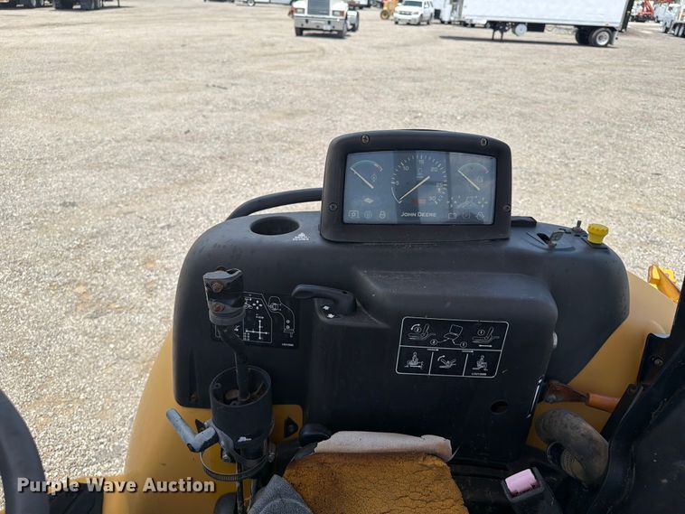 image for item EG9265 2003 John Deere 110 backhoe