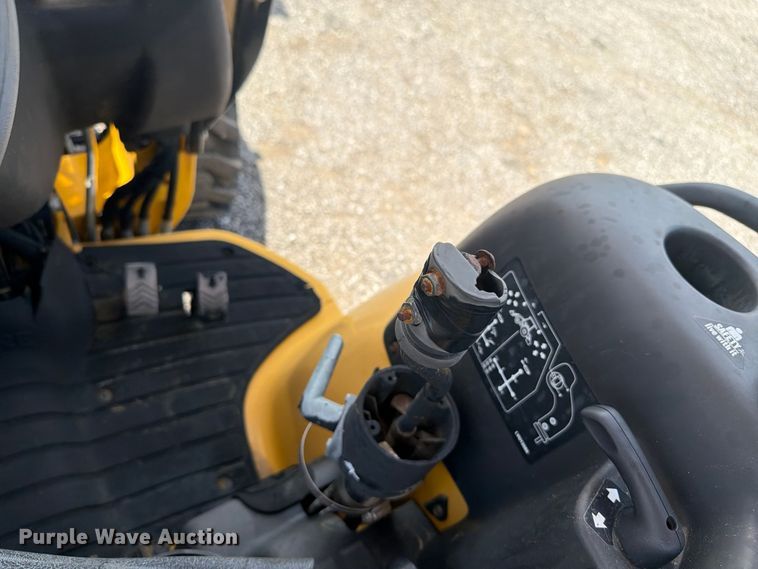 image for item EG9265 2003 John Deere 110 backhoe