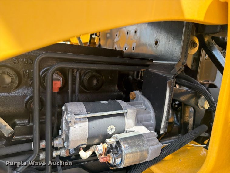 image for item EG9265 2003 John Deere 110 backhoe