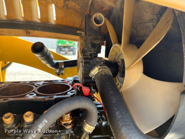 image for item EG9265 2003 John Deere 110 backhoe
