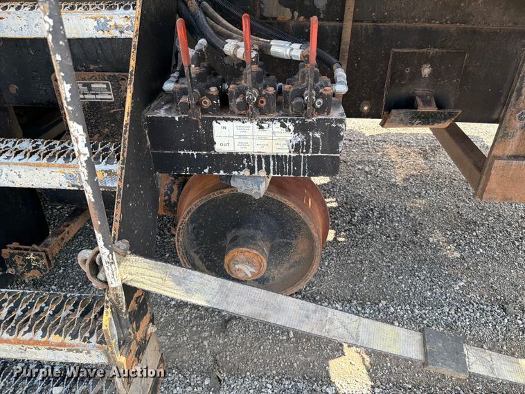image for item EG9269 2007 Freightliner Business Class M2 Crew Cab crane truck