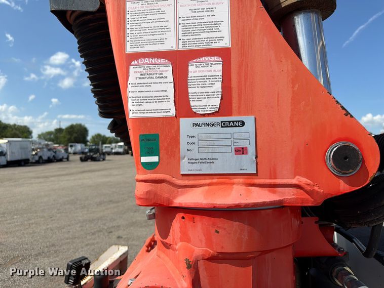 image for item EG9269 2007 Freightliner Business Class M2 Crew Cab crane truck