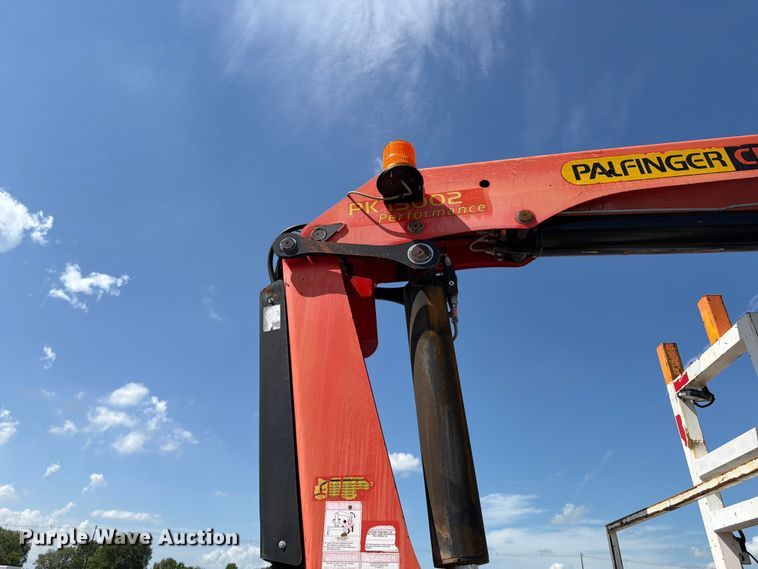 image for item EG9269 2007 Freightliner Business Class M2 Crew Cab crane truck