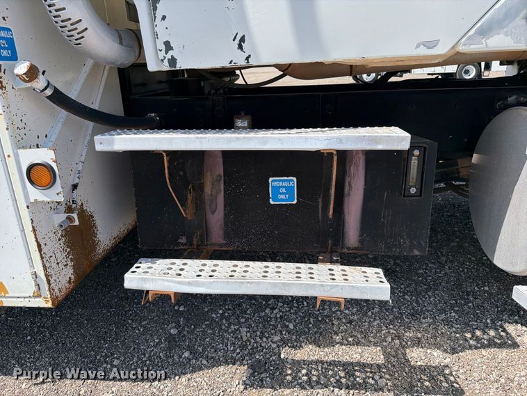 image for item EG9269 2007 Freightliner Business Class M2 Crew Cab crane truck