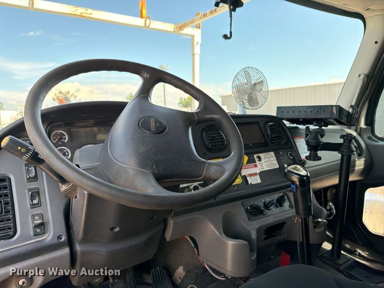 image for item EG9269 2007 Freightliner Business Class M2 Crew Cab crane truck
