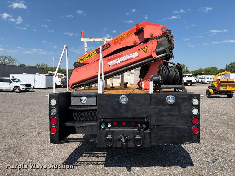 image for item EG9276 2009 International 7500 Crew Cab crane truck