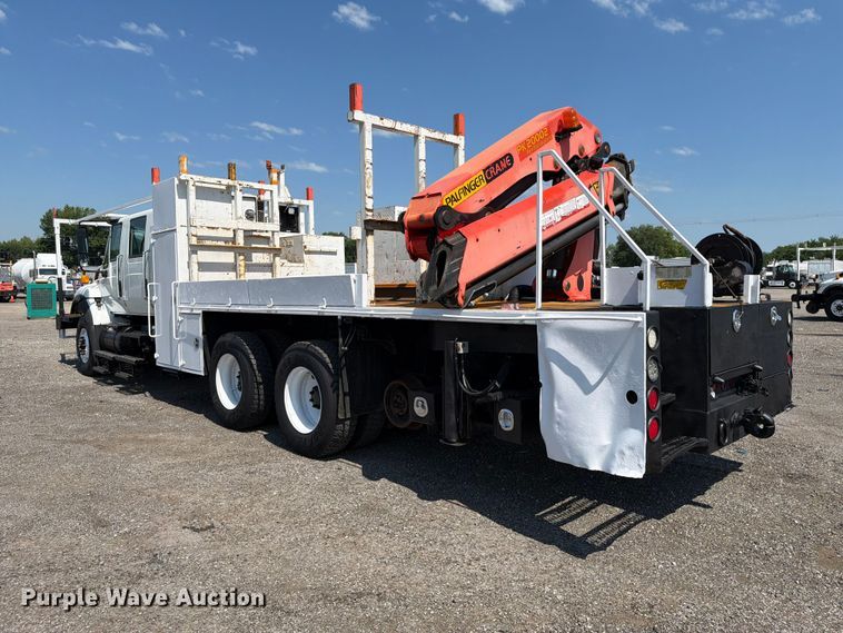 image for item EG9276 2009 International 7500 Crew Cab crane truck