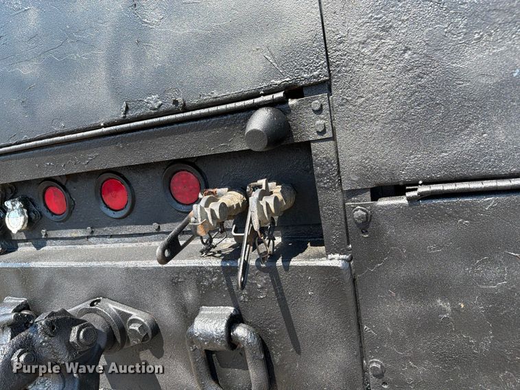 image for item EG9276 2009 International 7500 Crew Cab crane truck