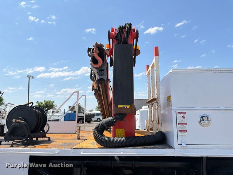 image for item EG9276 2009 International 7500 Crew Cab crane truck