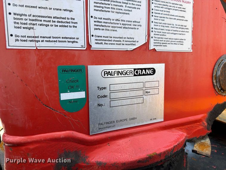 image for item EG9276 2009 International 7500 Crew Cab crane truck