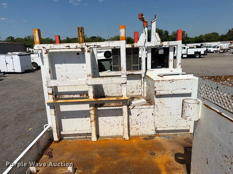 image for item EG9276 2009 International 7500 Crew Cab crane truck