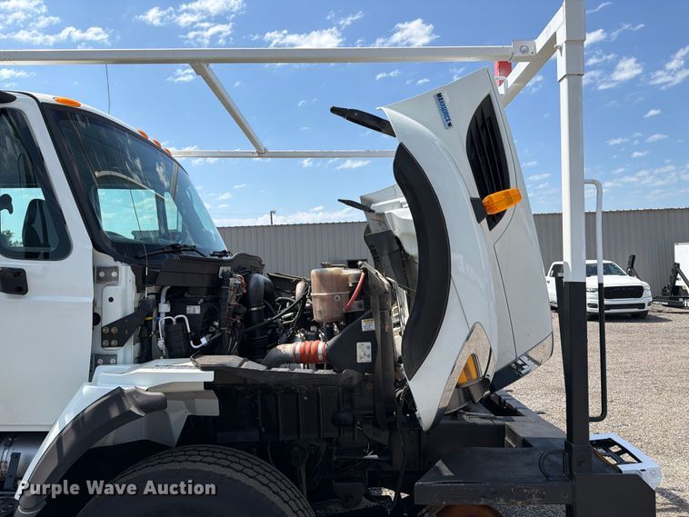 image for item EG9276 2009 International 7500 Crew Cab crane truck