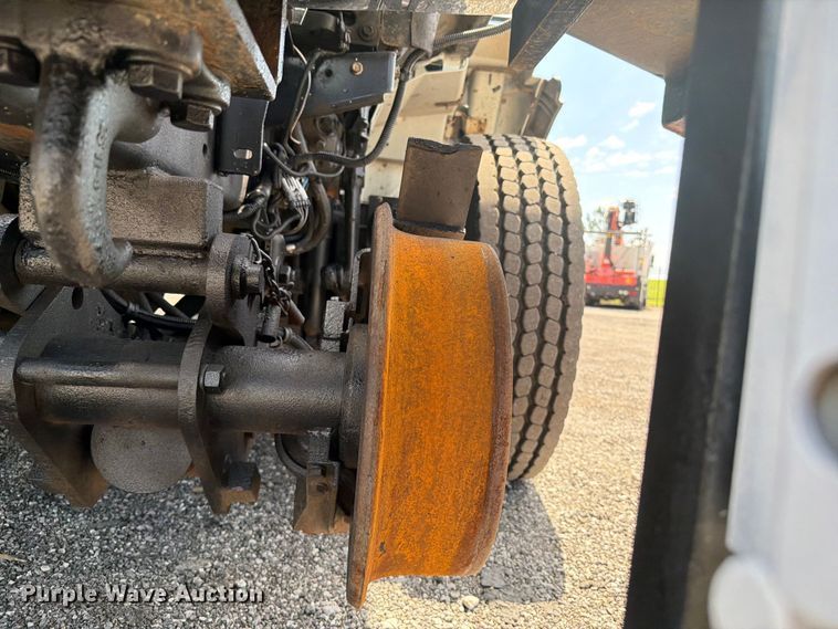 image for item EG9276 2009 International 7500 Crew Cab crane truck