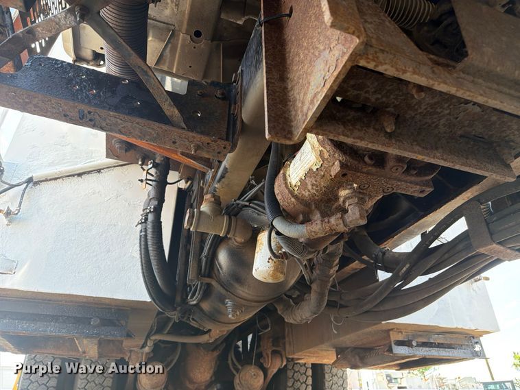 image for item EG9276 2009 International 7500 Crew Cab crane truck